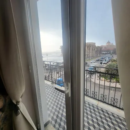 House Romantic Liberty In Vista Mare Affittacamere