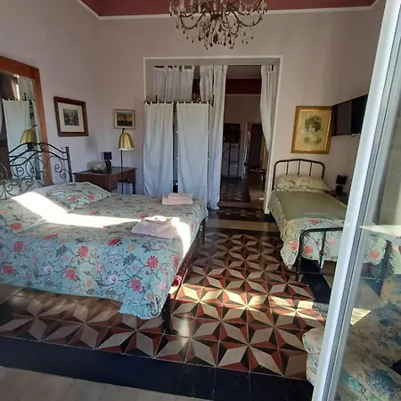 House Romantic Liberty In Vista Mare Affittacamere